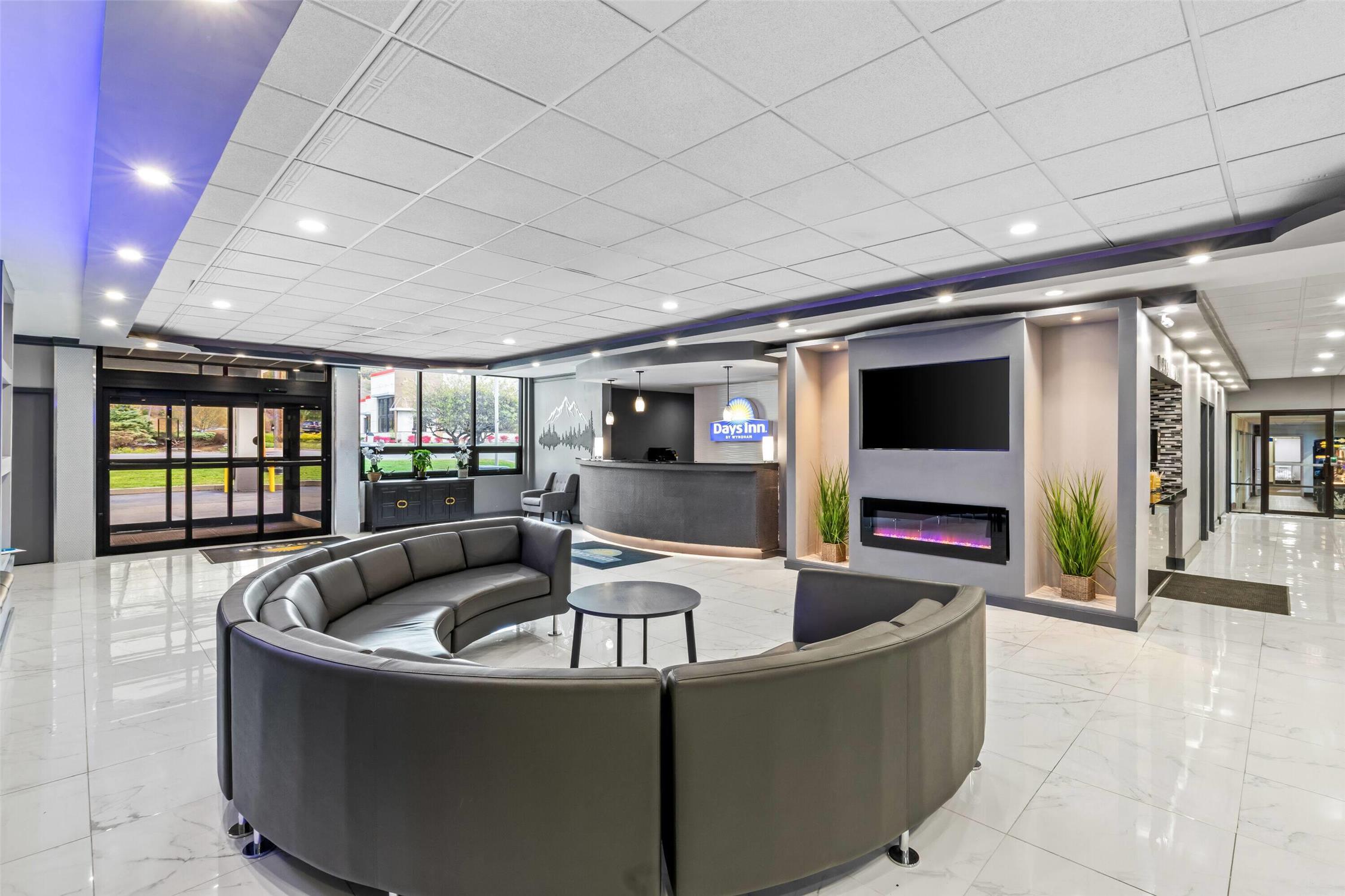 Days Inn By Wyndham Liberty 9/41