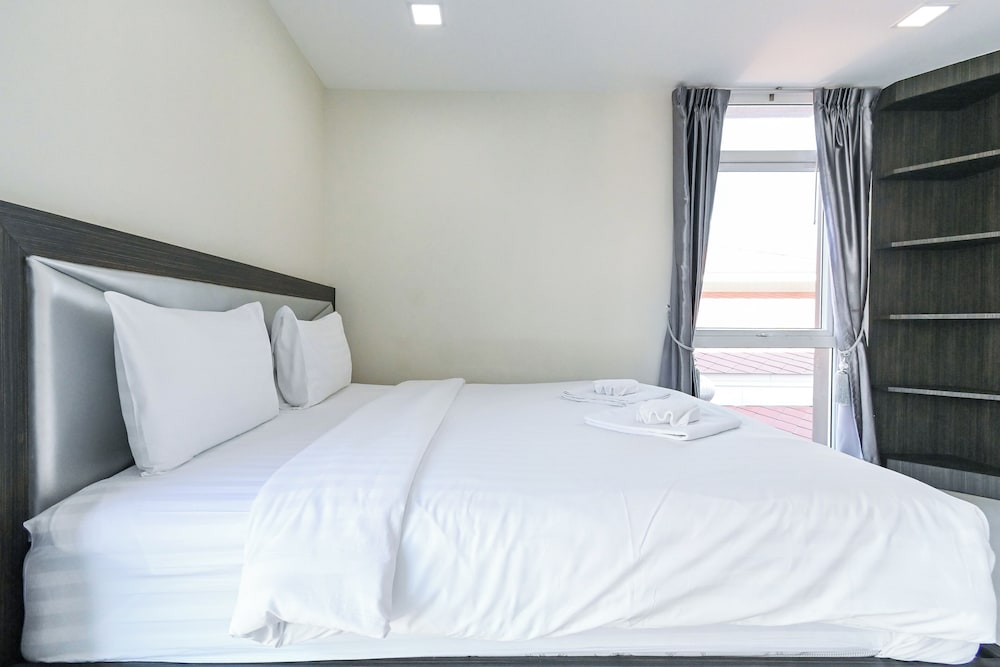 Golden Sea Pool Villa Heart of Hua Hin 30/50