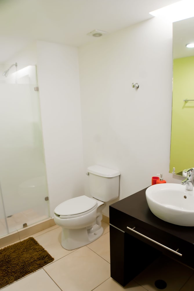Ramada by Wyndham Acapulco Hotel and Suites 22/61