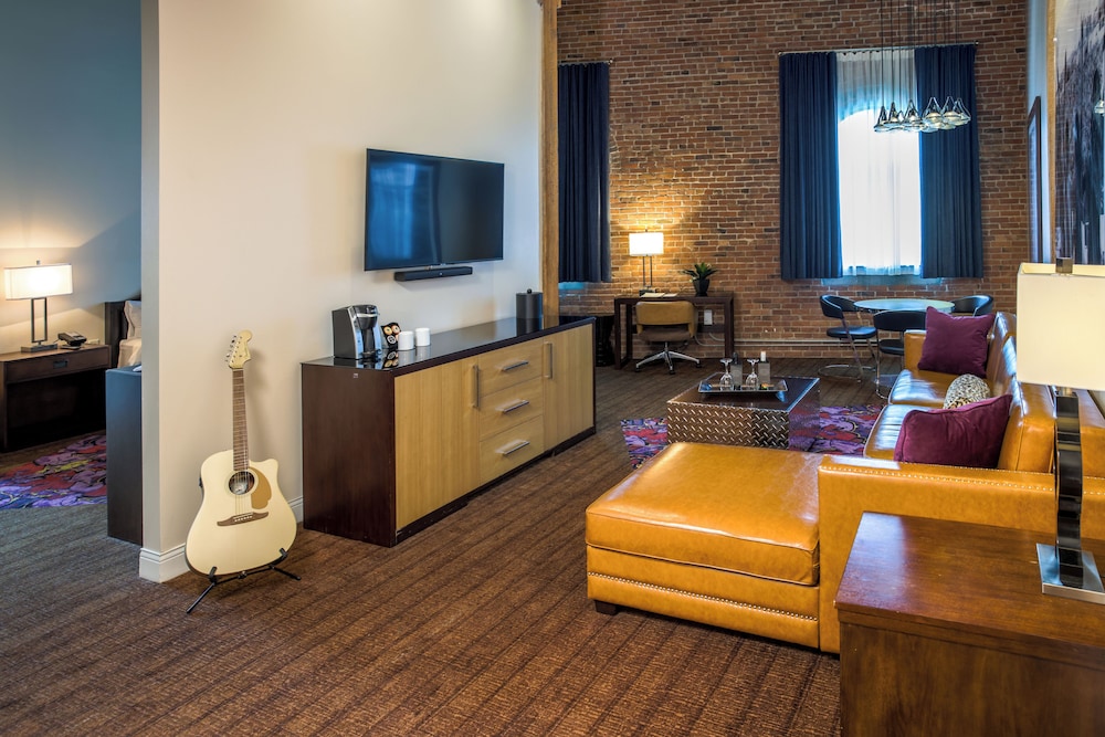 Hard Rock Hotel & Casino Sioux City 45/66
