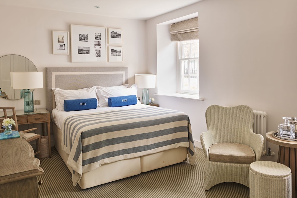 Room, Double Bed, Inland View
