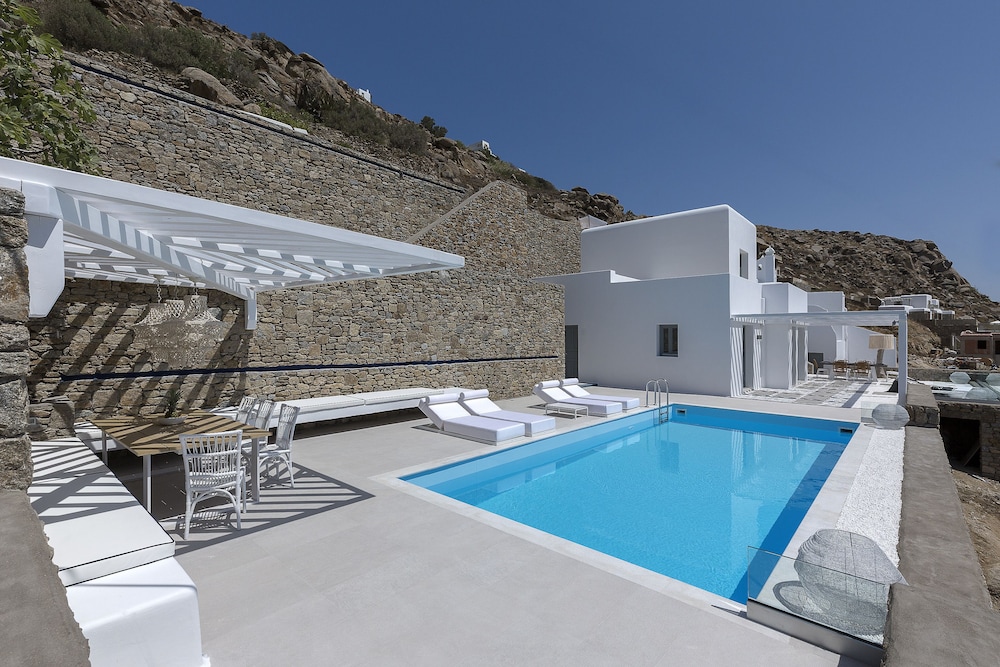 Sea Line Villas Adults Only 15/27