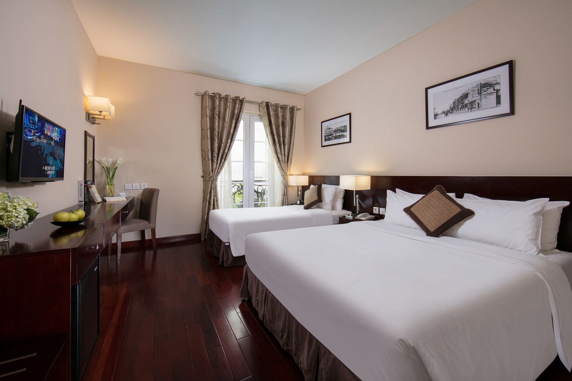 غرفة عائلية ثلاثية بسرير مزدوج وسرير فردي، Sunline Hotel 8/10