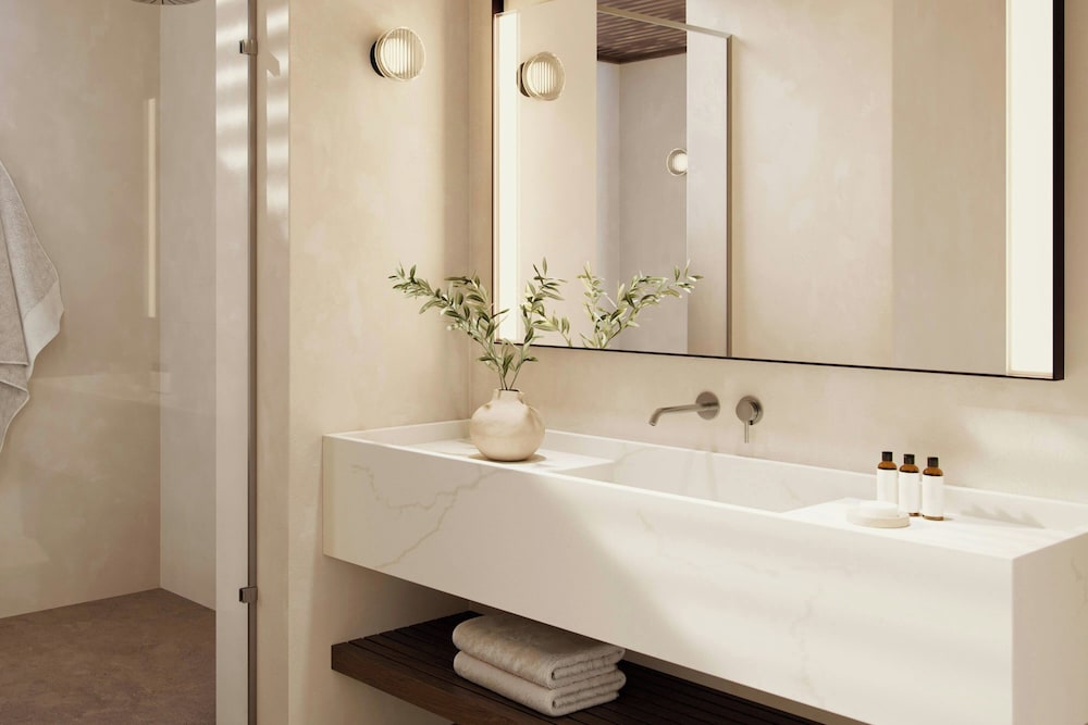 Swim Up, Guest Room, Deluxe, King Bed, Sea View