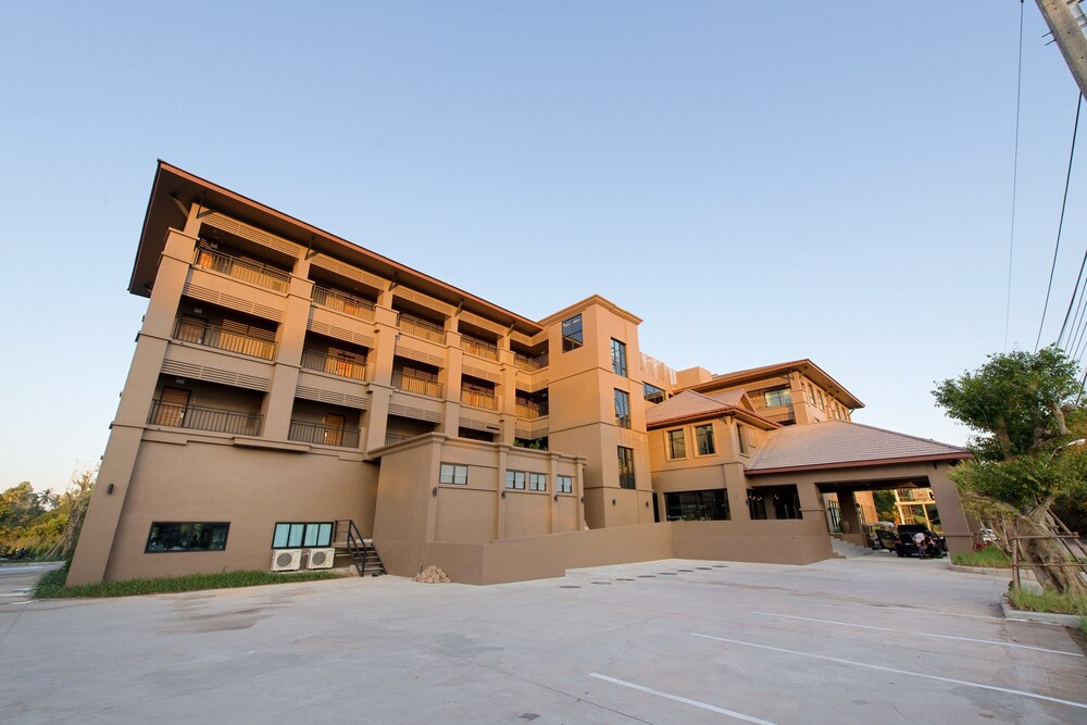 Blu Monkey Brown House Udonthani Hotel 6/58