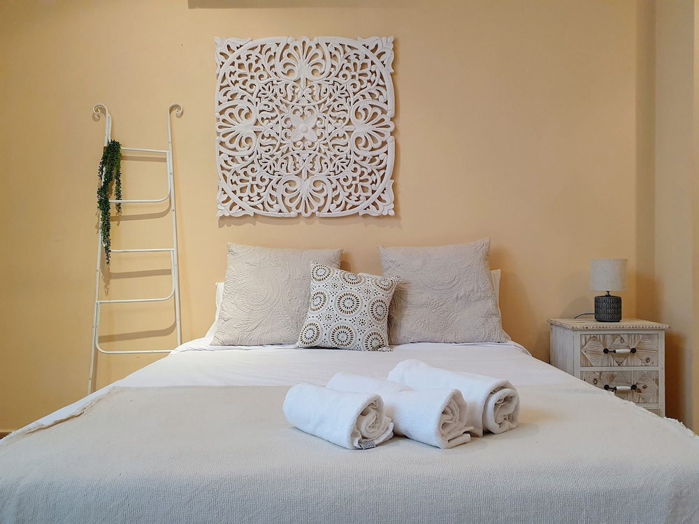 Triana Luxury Home 22/48