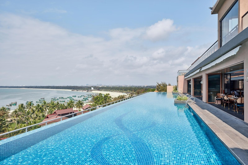 Sheraton Maoming Romantic Beach Resort 12/12