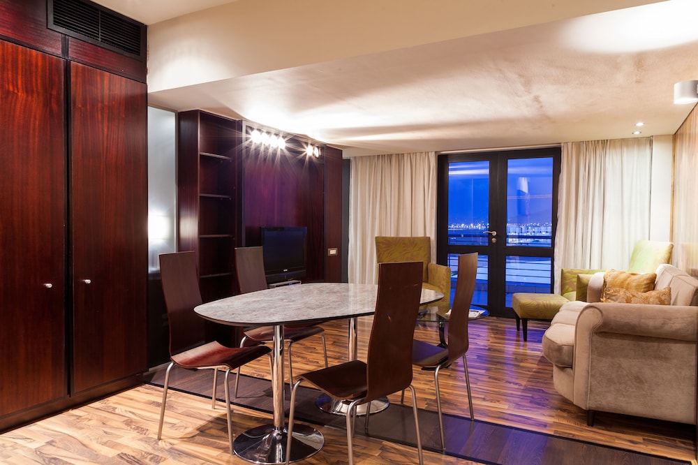 Colosseum Hotel 47/73