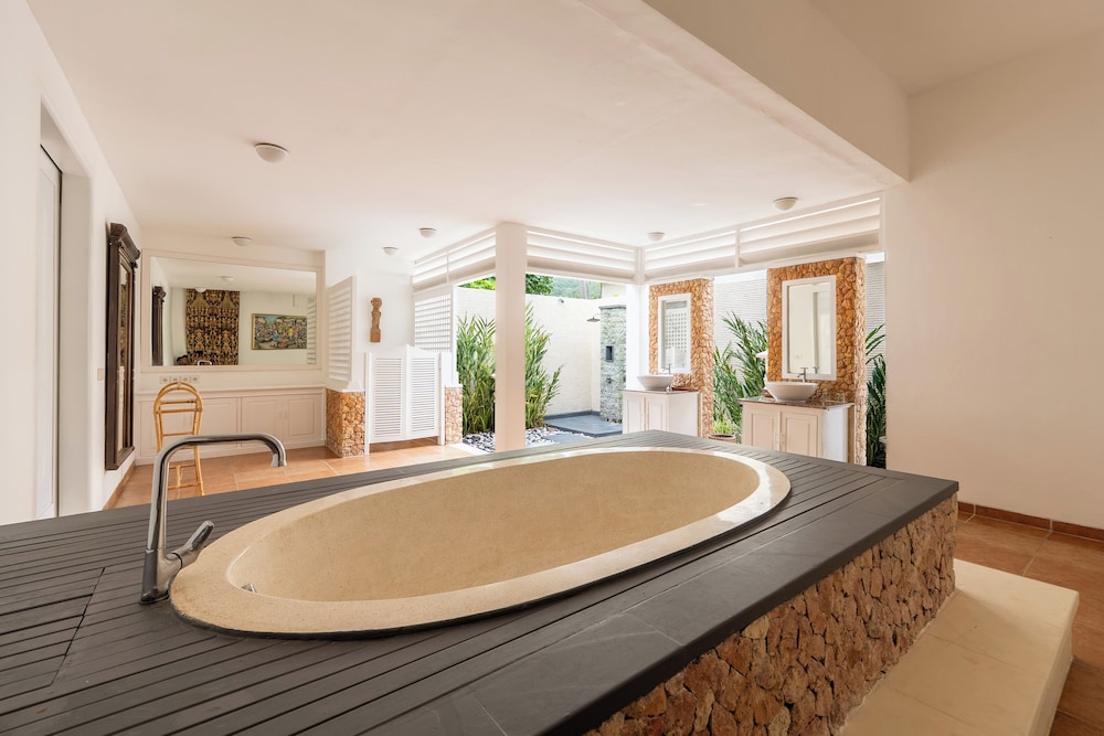 Puri Mas Boutique Resort And Spa 37/50