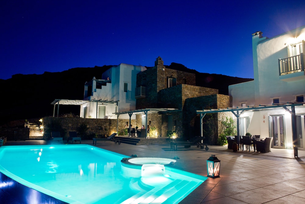 NIRIIDES LUXURY HOMES 43/50