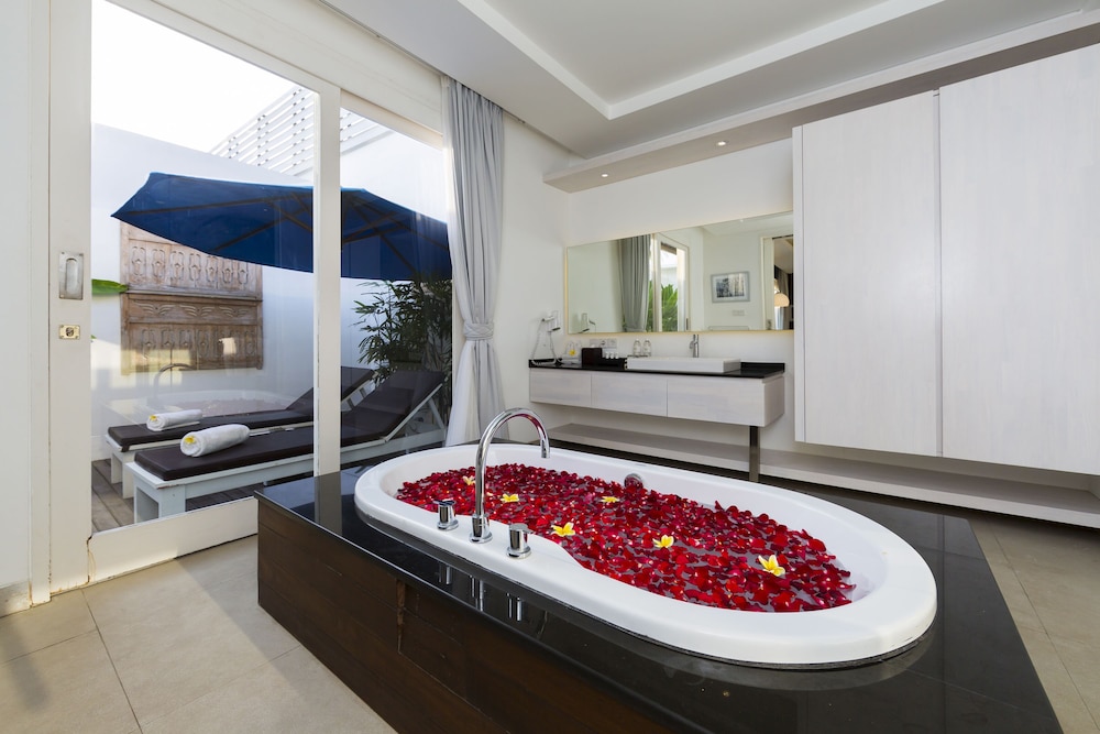 Bajra Bali Villa 17/35