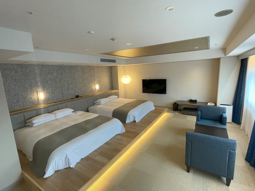 ROYAL, SUITE, SAUNA