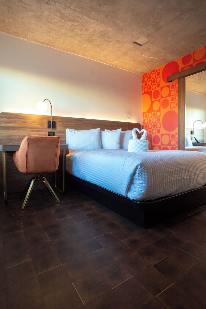 ROOM, DOUBLE BED, GROUND FLOOR, ACCESSIBLE