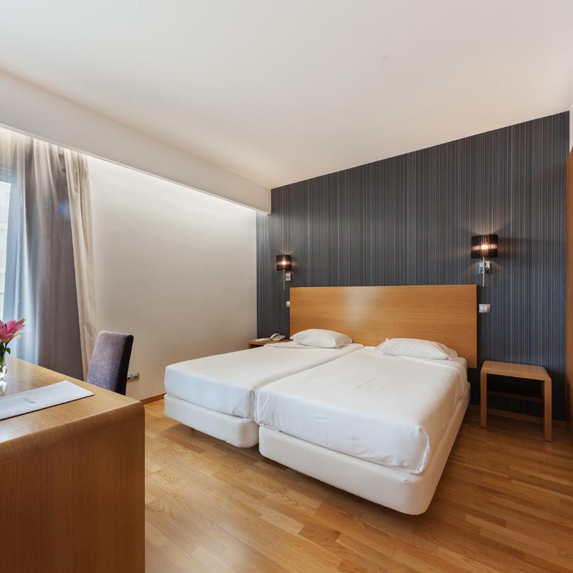 Room, Double or Twin Bed