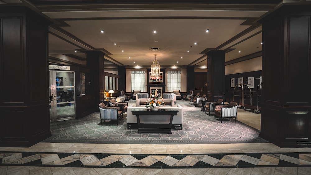 Lord Elgin Hotel 43/71