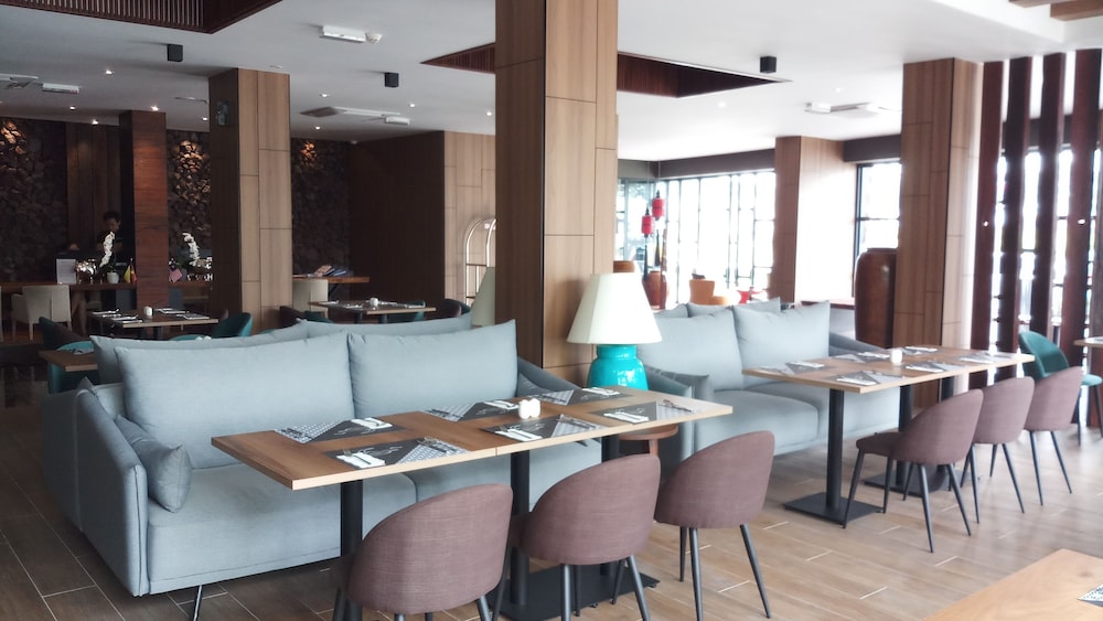 Roxy Hotel Padungan 16/31