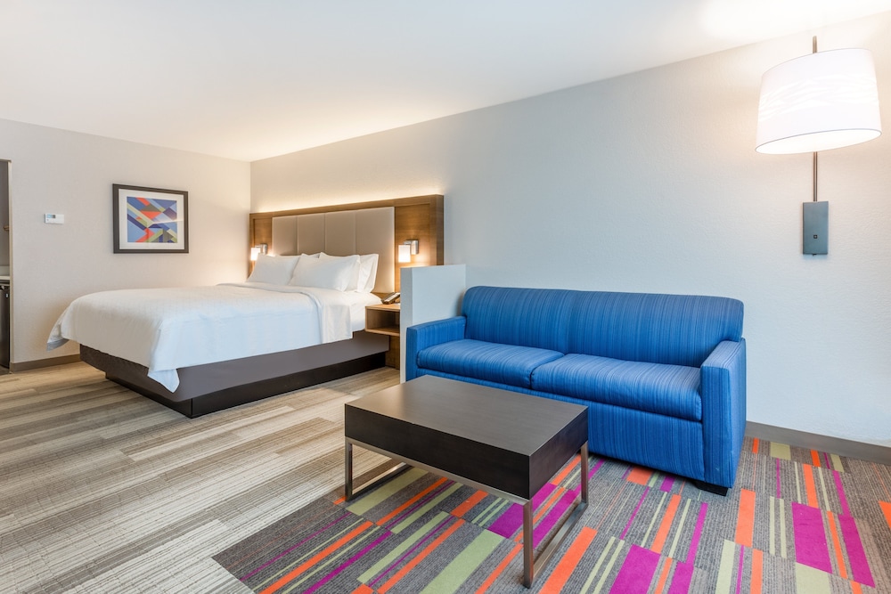 Holiday Inn Express Suites Florence Cincinnati Airport 14/37