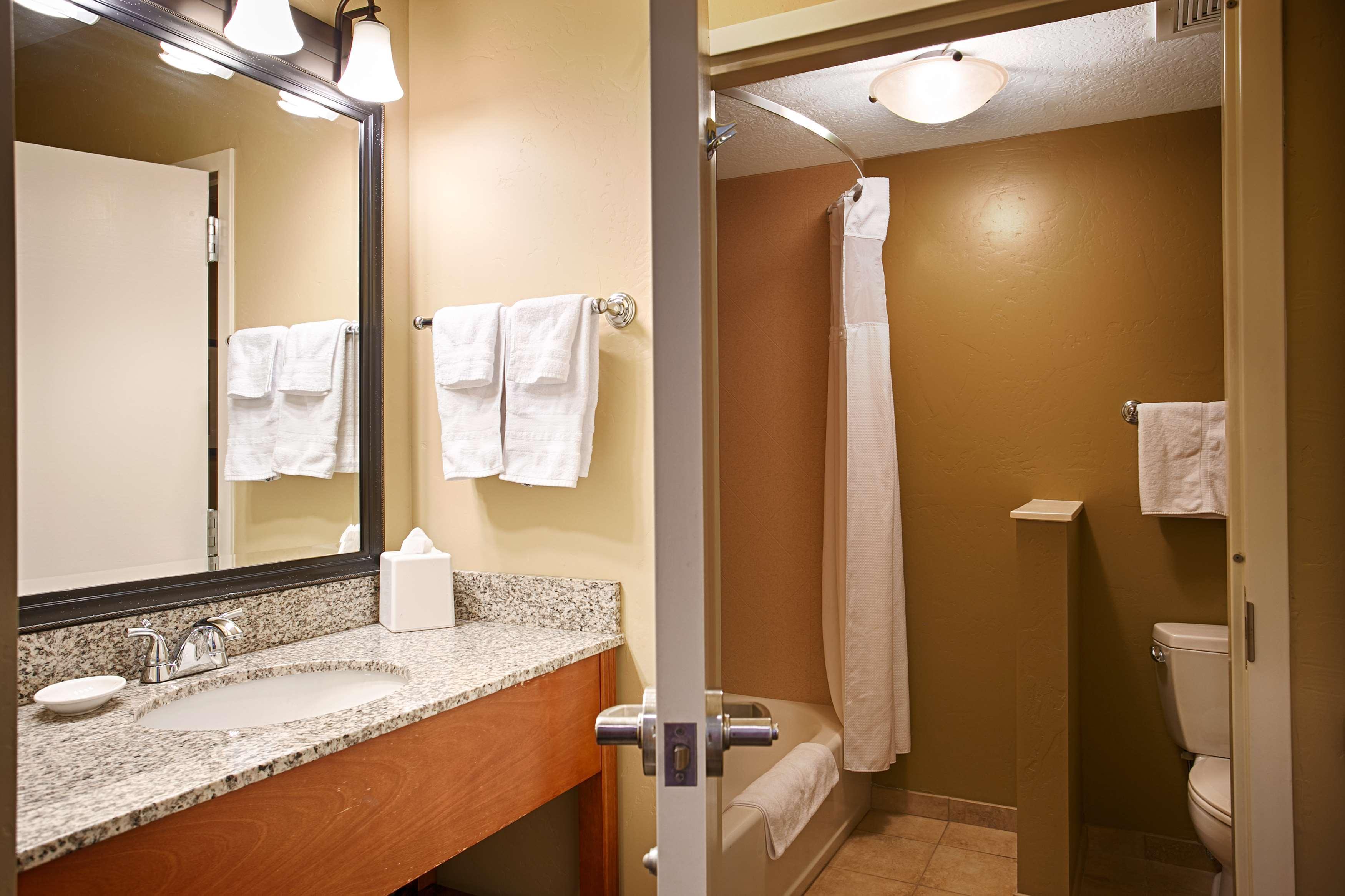 غرفة، Best Western Plus Canyon Pines 5/5