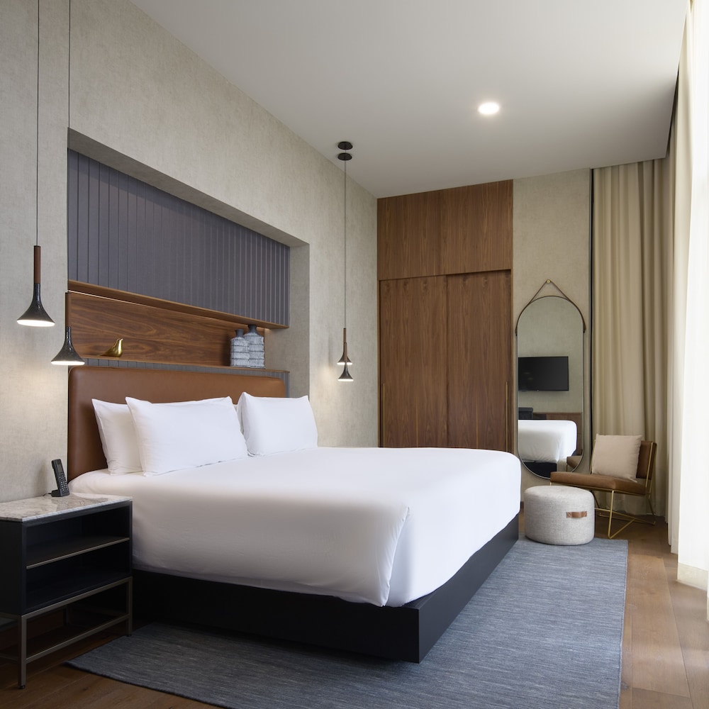 DELUXE, APARTMENT