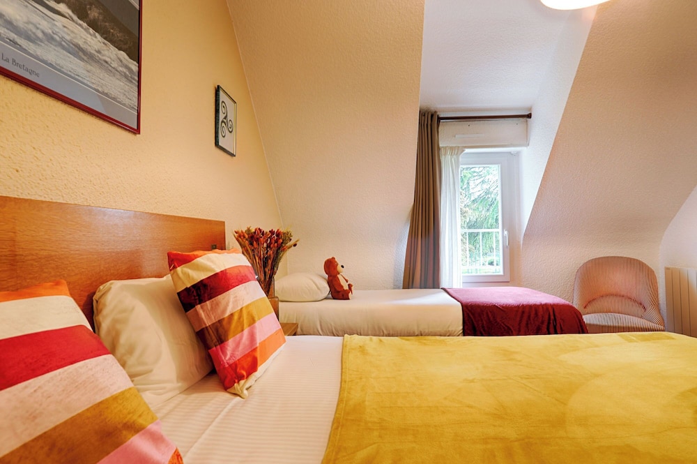 Brit Hotel Le Branhoc 42/62