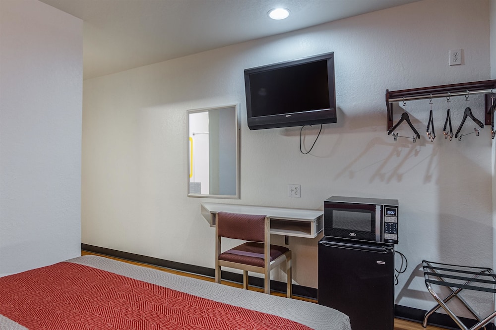 Motel6 McAlester, OK 29/39