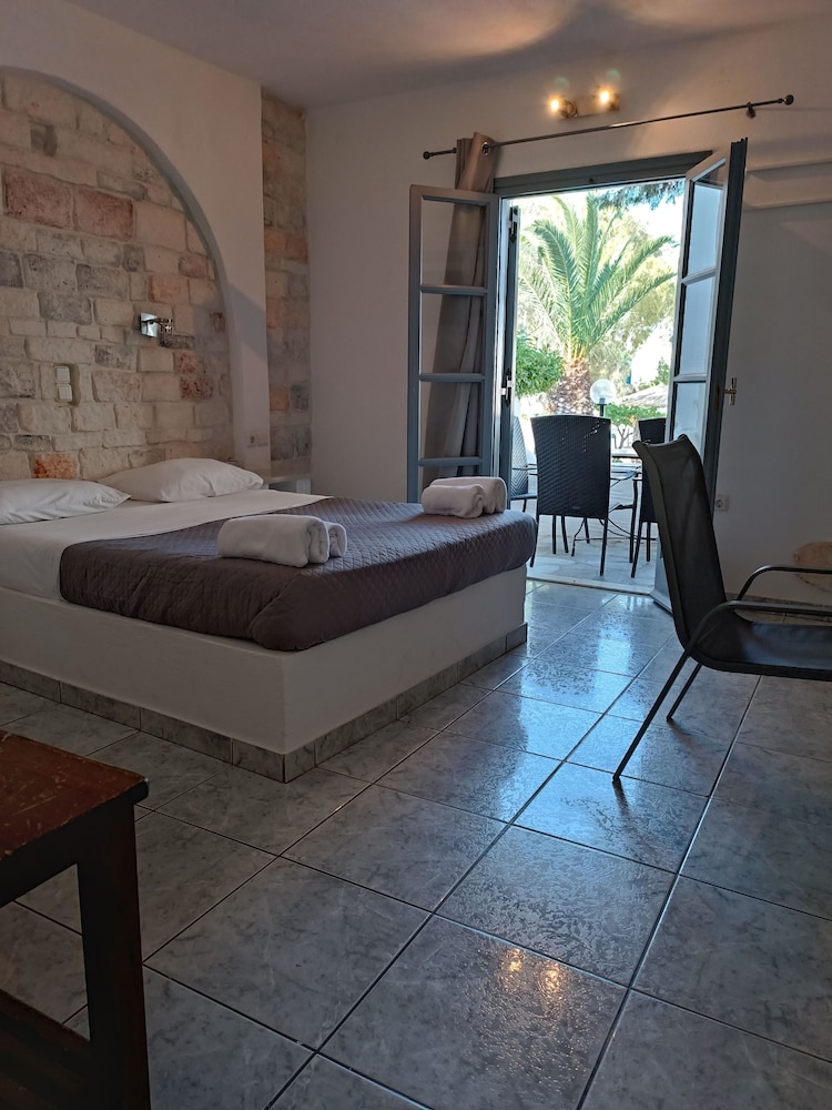 Summerland Holidays Resort 10/50