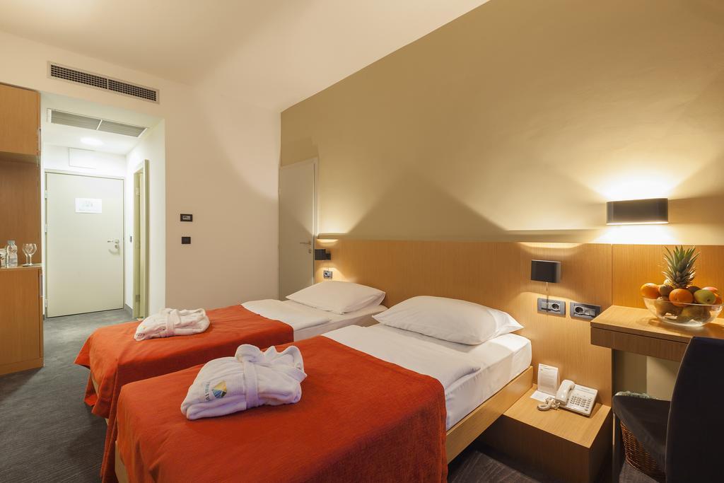 TERME TUHELJ 6/30