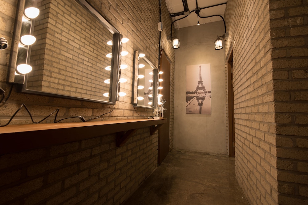Inno Hostel &amp; Pub Lounge Hongdae 49/65