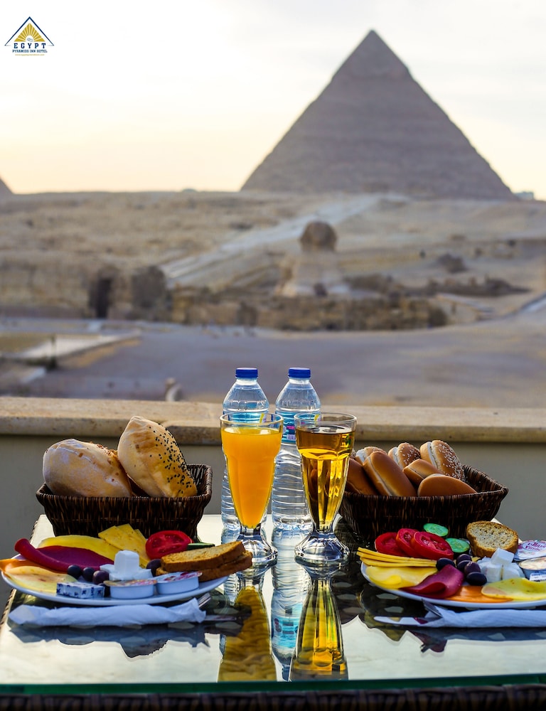 Egypt Pyramids Inn 36/50