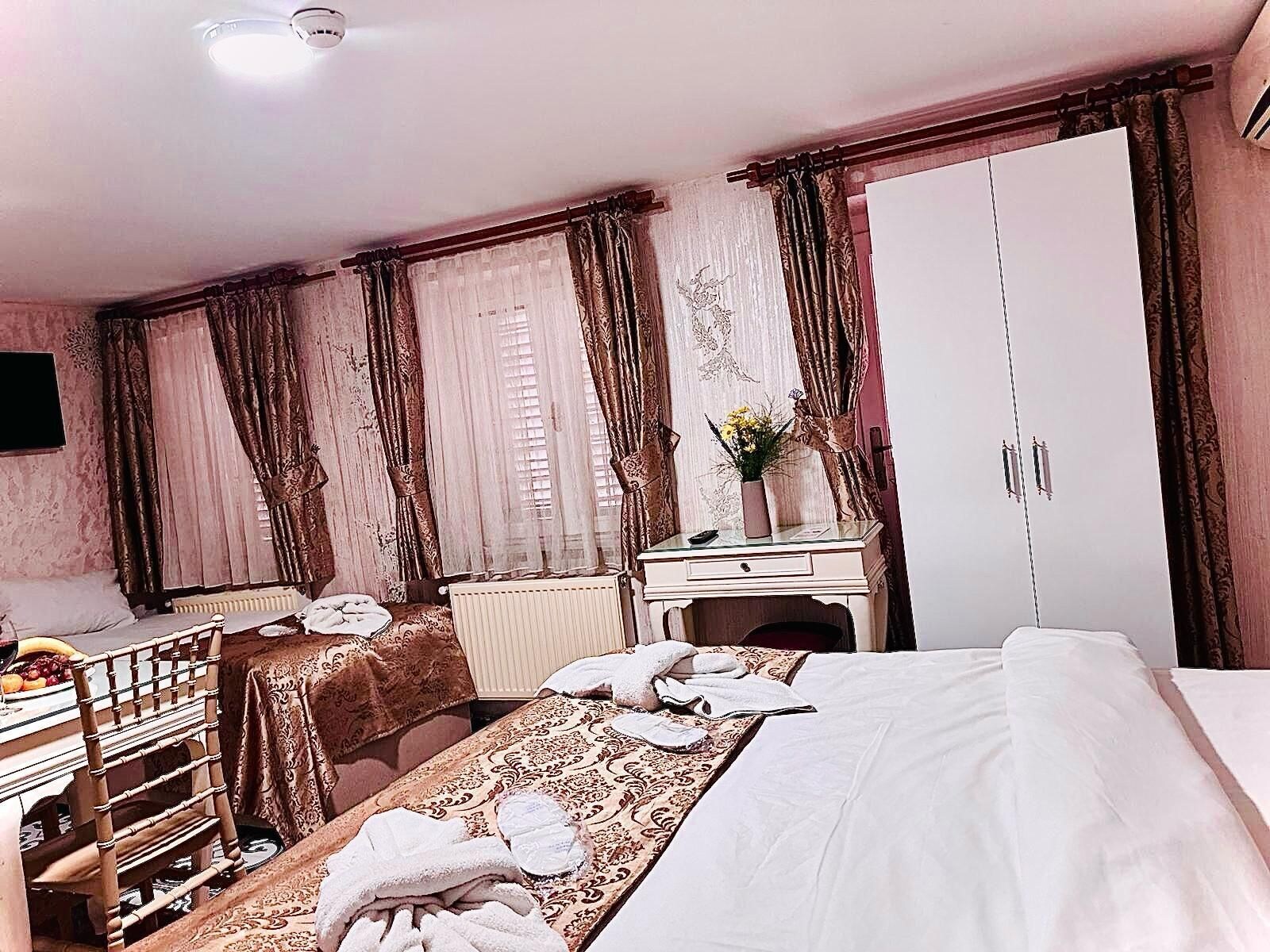 STUDY, BASEMENT, DOUBLE BED