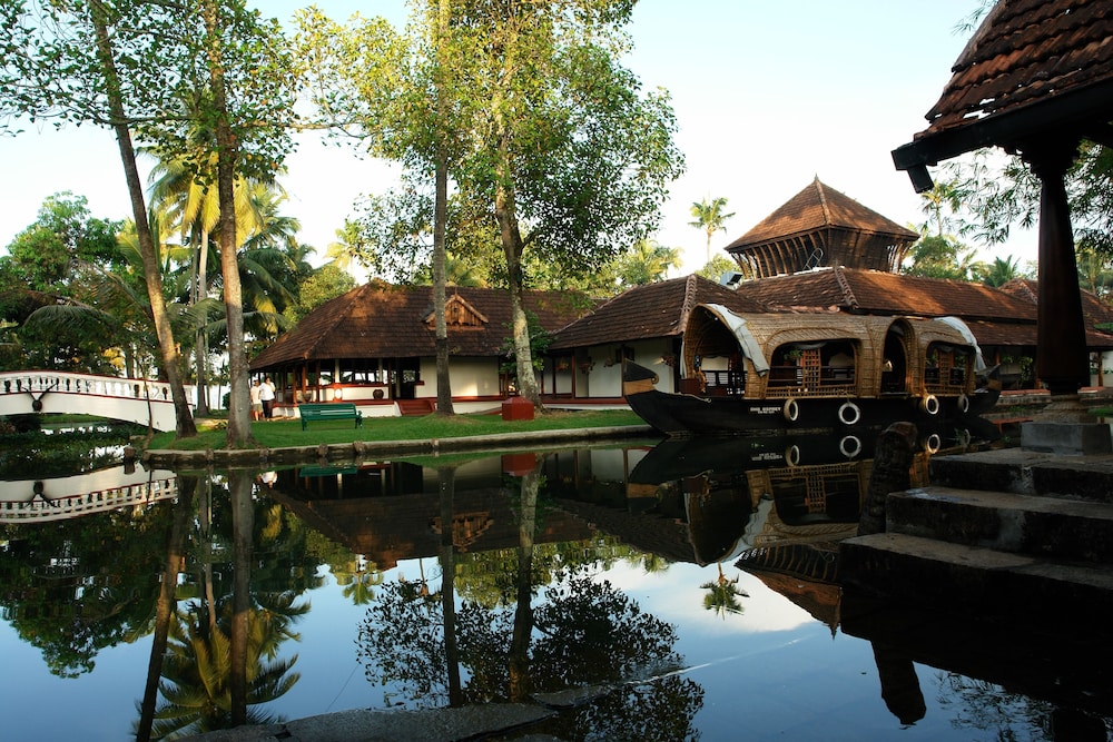 Coconut Lagoon Cgh Earth