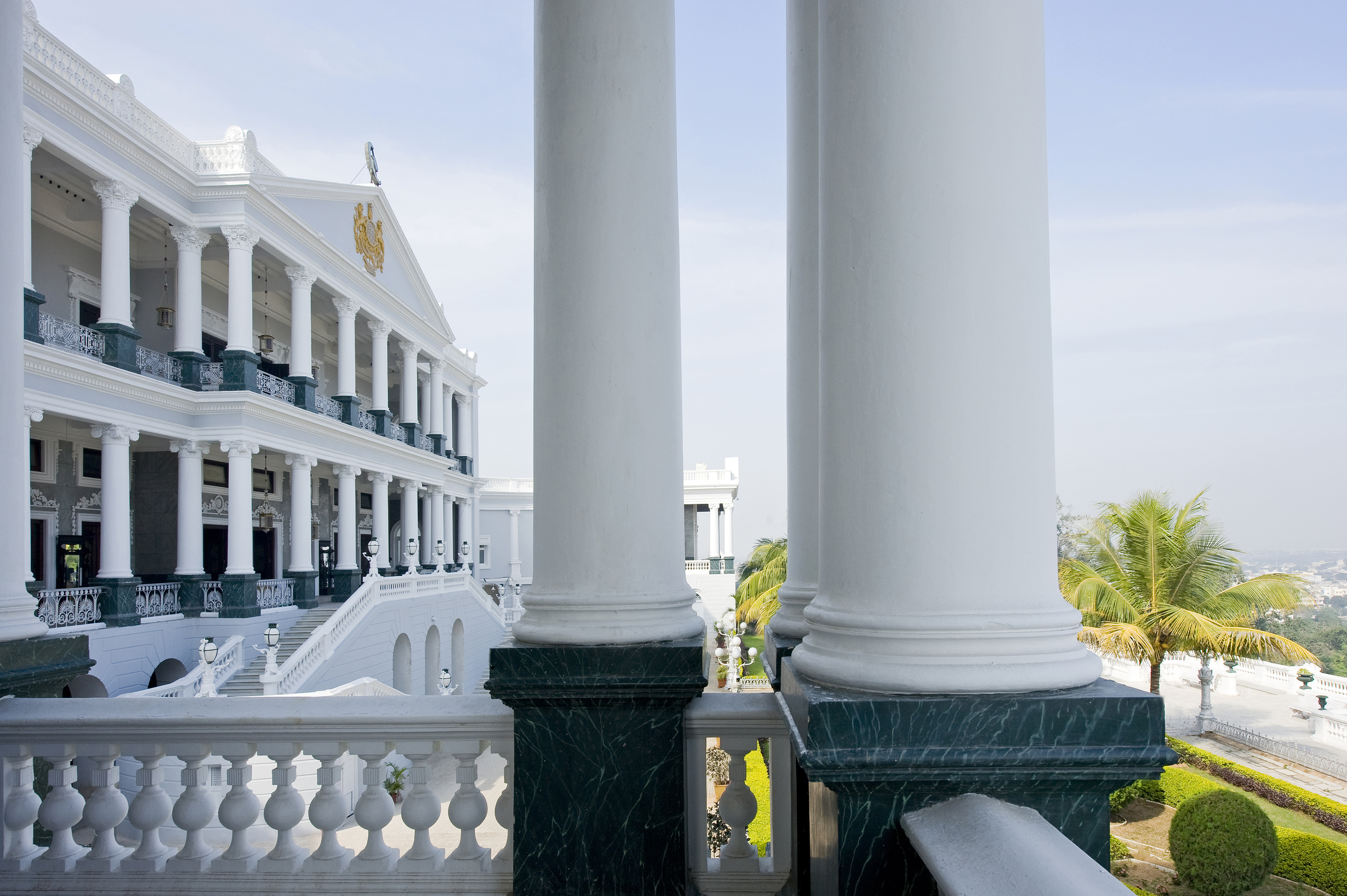 TAJ FALAKNUMA PALACE 8/81
