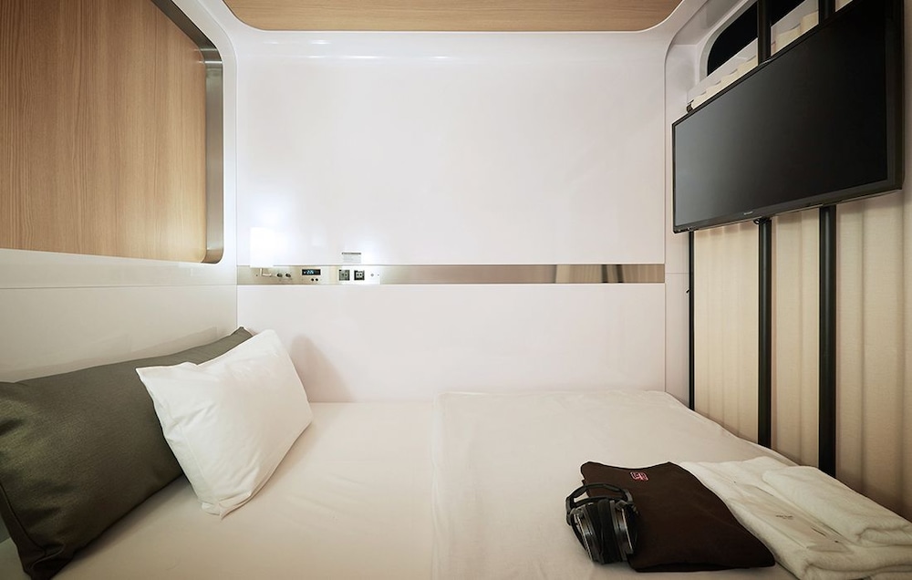Male Dorm, First Class, Cabin