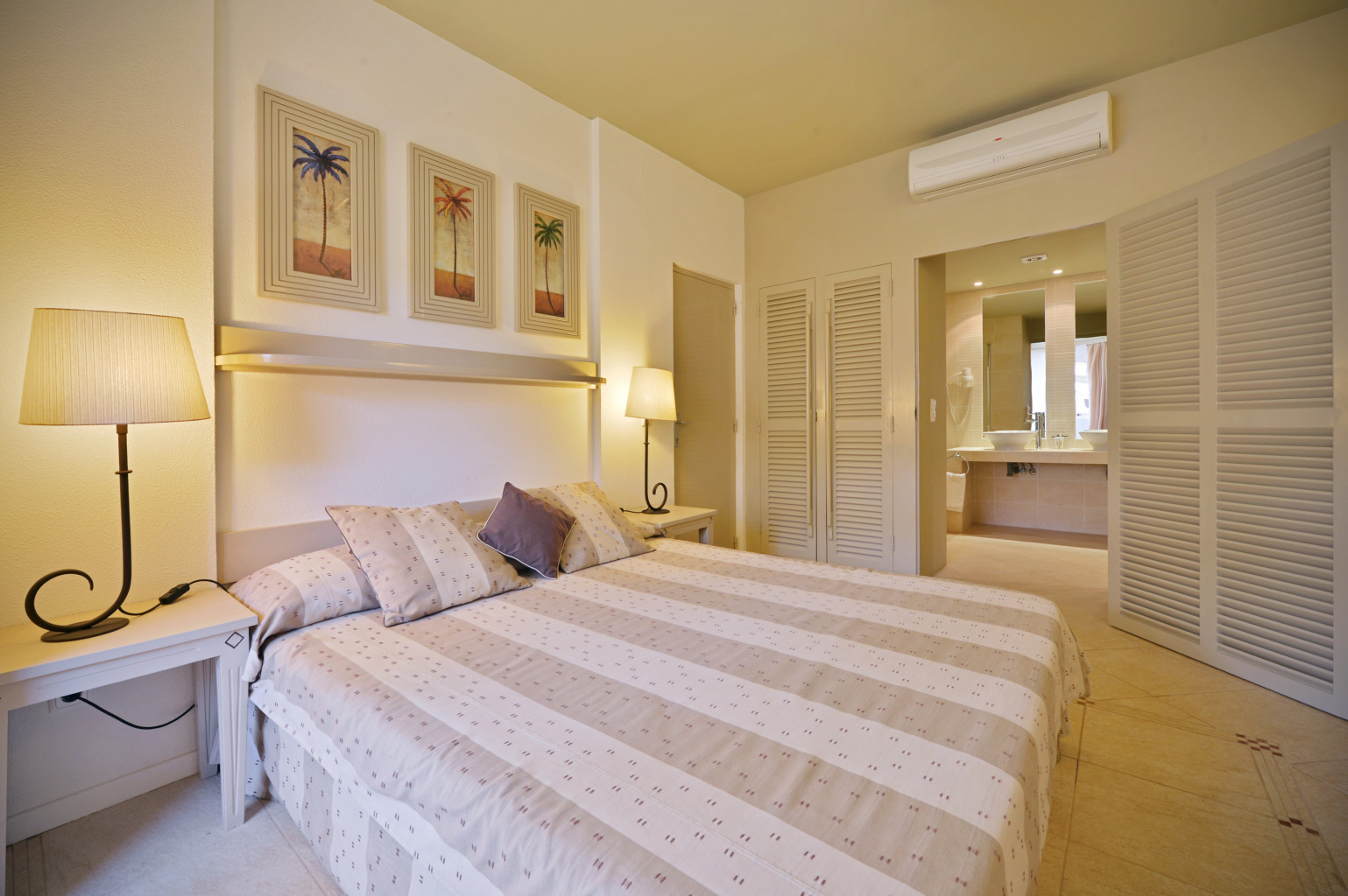 Room, Single, Double Bed, Lateral Side Sea View
