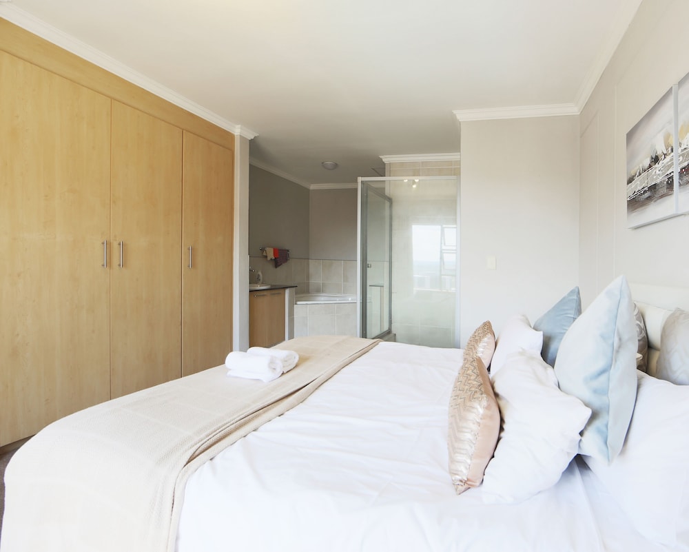 Sandton Executive Suites - Westpoint 13/70