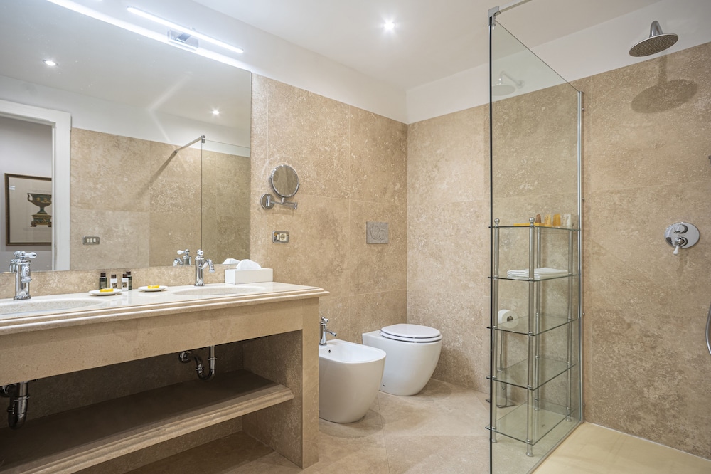RESIDENZA RUSPOLI BONAPARTE 48/50
