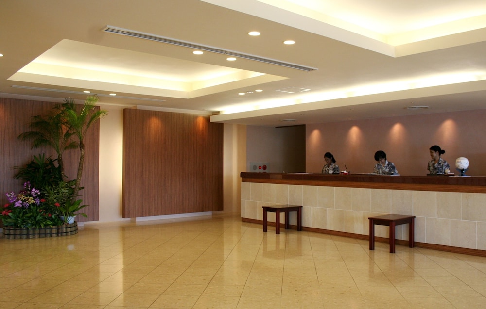 Hotel Yugaf Inn Okinawa 8/67