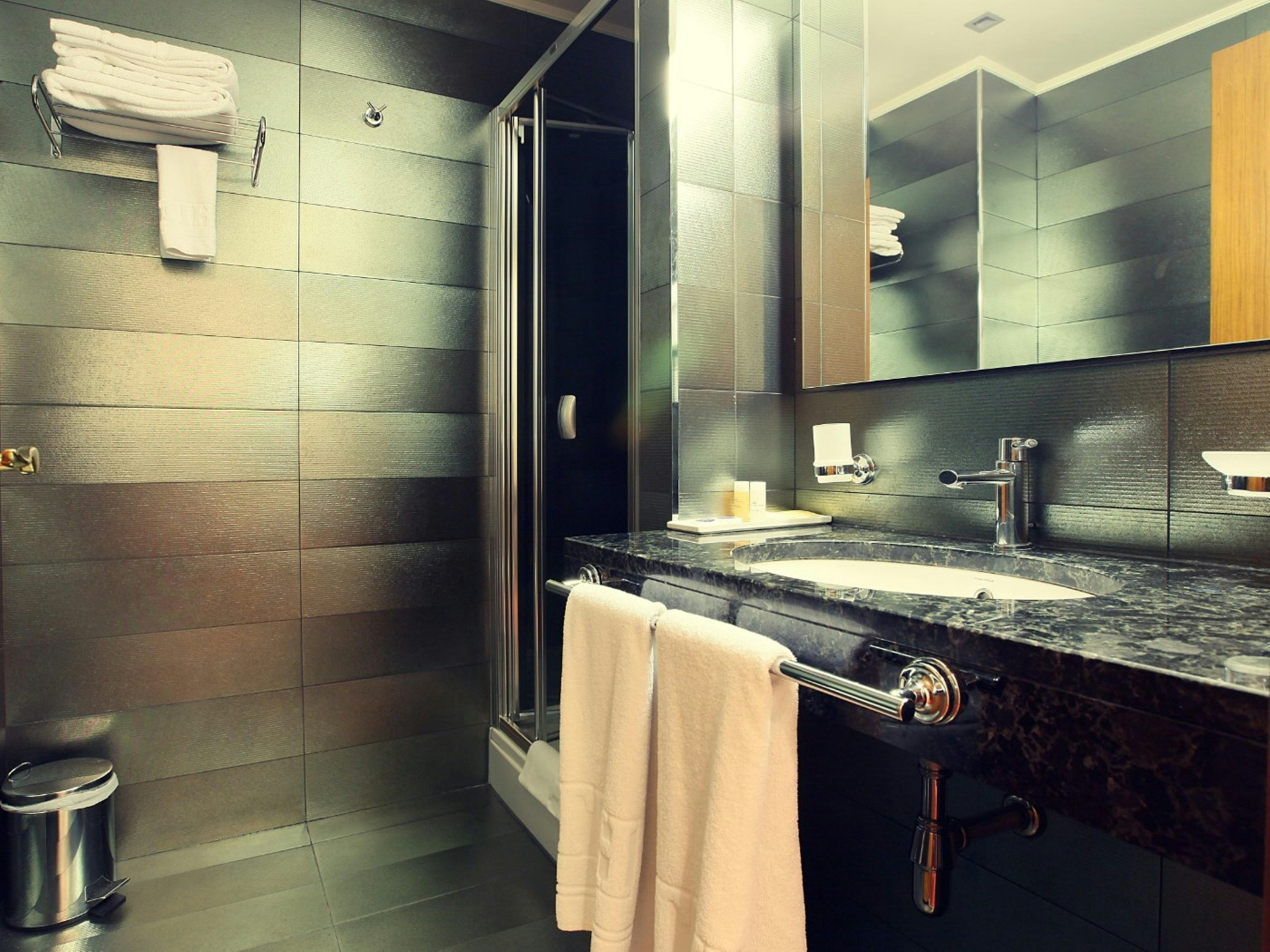 Tirana International Hotel and Conference Centre 50/50