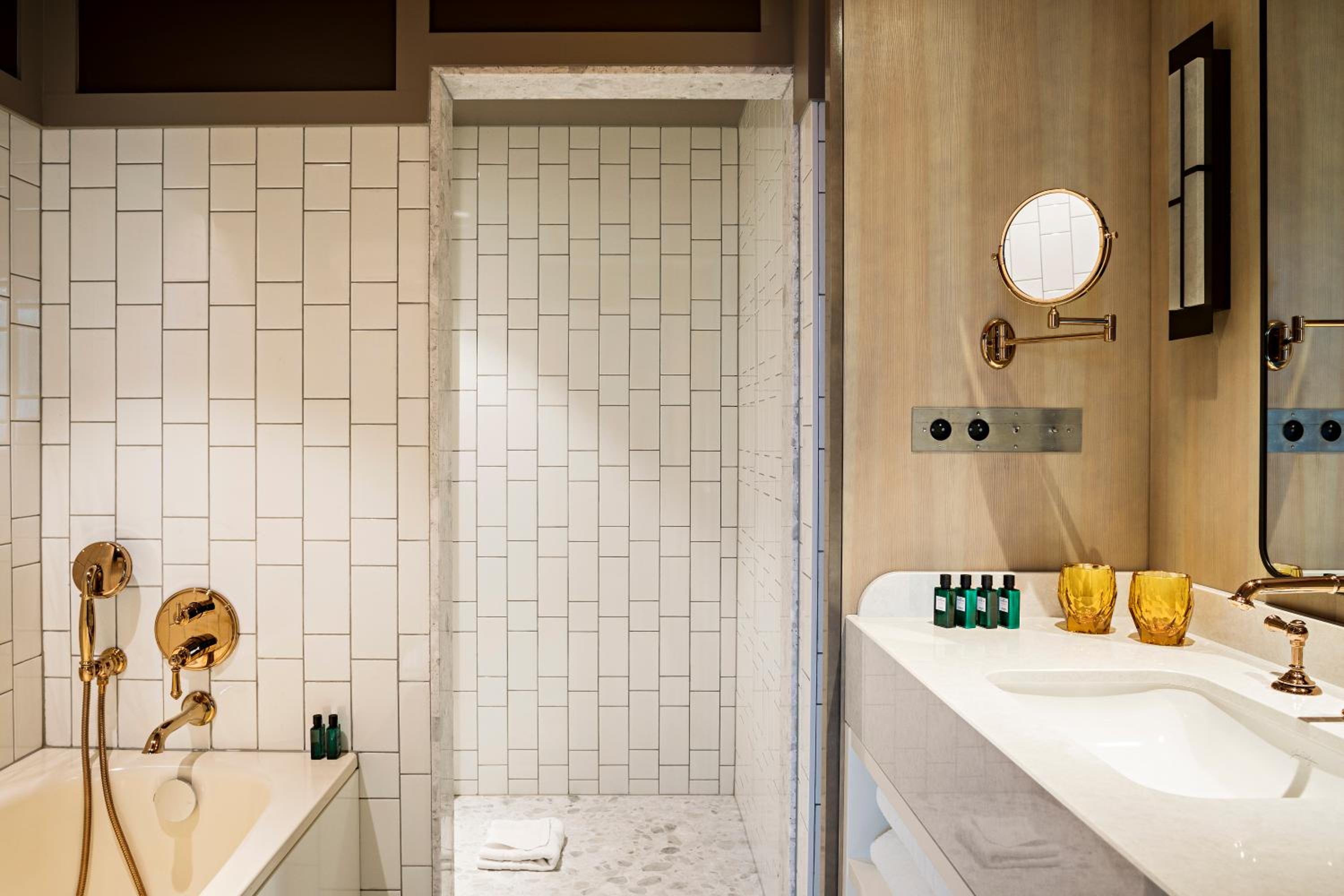 Premium, Luxury, Single, Twin Beds, Street or Courtyard View, Sofitel Le Scribe Paris Opera 5/7
