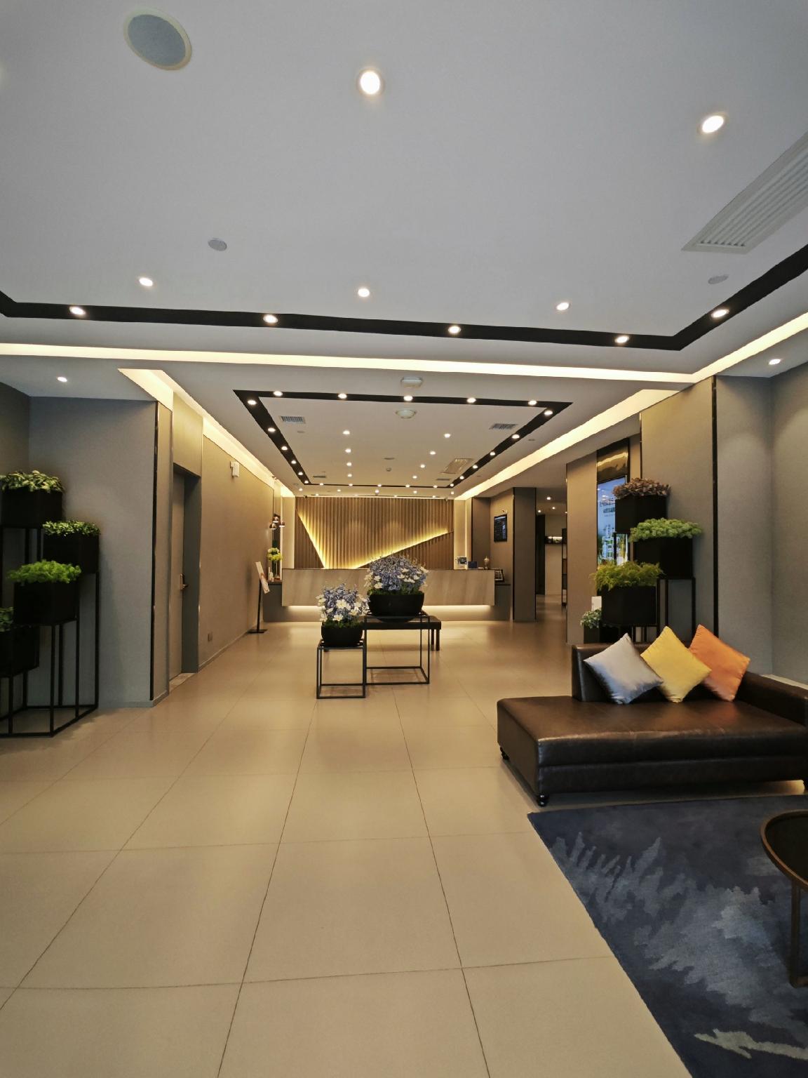 Homeinn Selected (Xi'an Aerospace City Management Committee East Chang'an Street Metro Station) 12/46