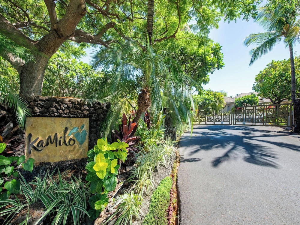 Mauna Lani Home Collection A CoralTree Residence Collection 42/49
