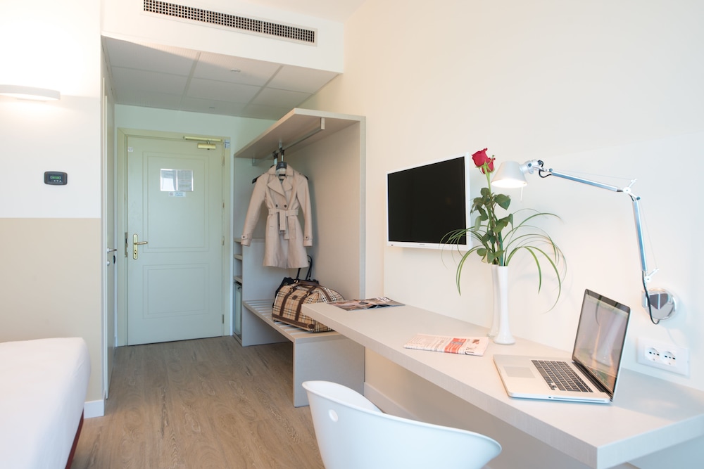 AIRPORT HOTEL BERGAMO 28/42