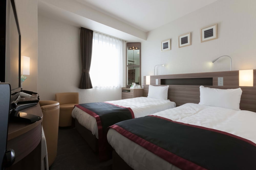 ECONOMY, TWIN BEDS