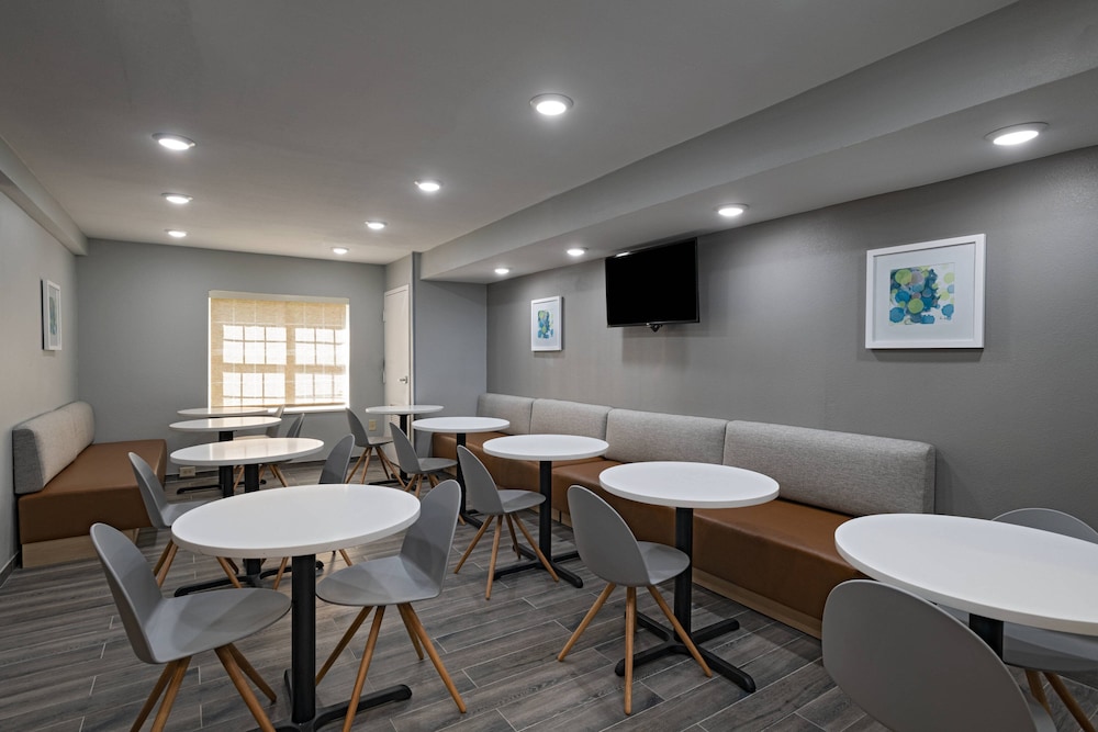 TownePlace Suites by Marriott Baton Rouge South 35/38