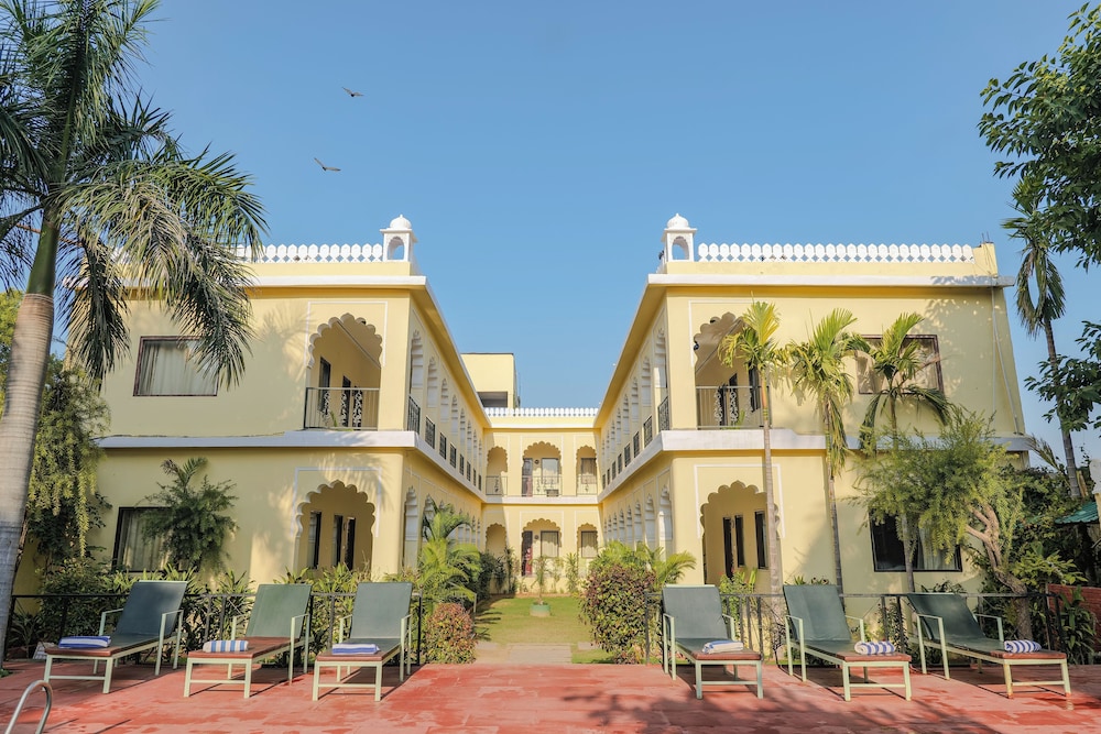 RAJ PALACE 7/50