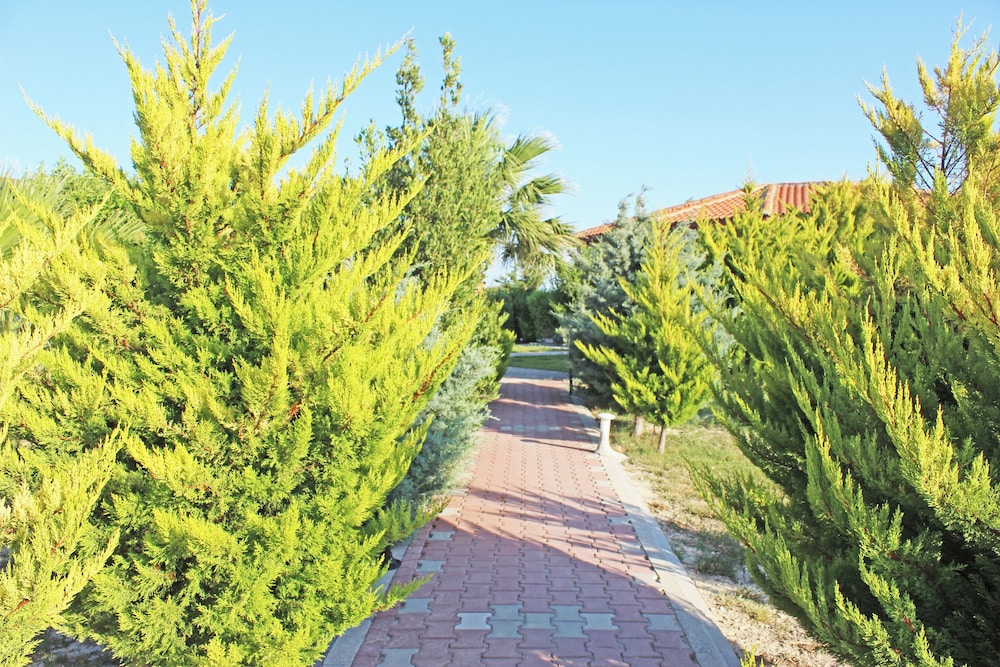 Karina Vineyard House 44/47