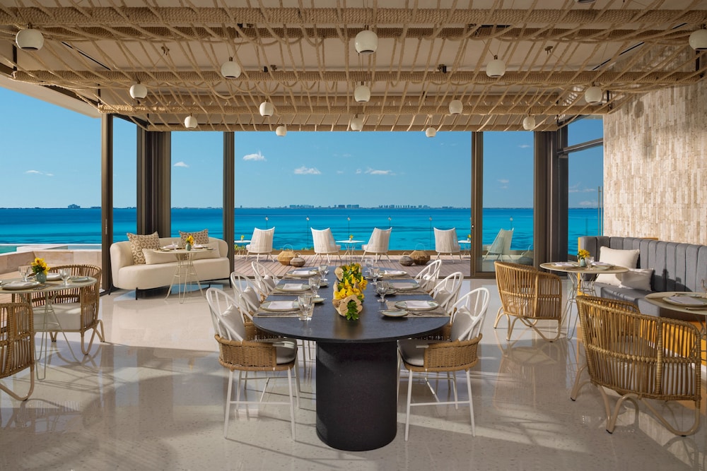 Impression Isla Mujeres by Secrets 38/50