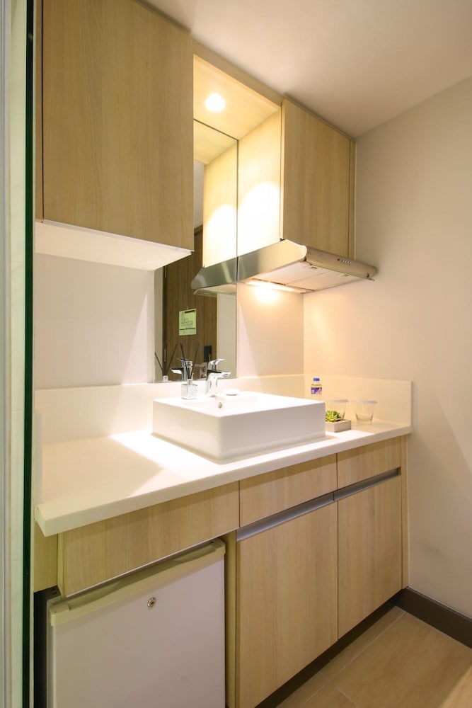 The Mini Suites - Eton Tower Makati 8/63