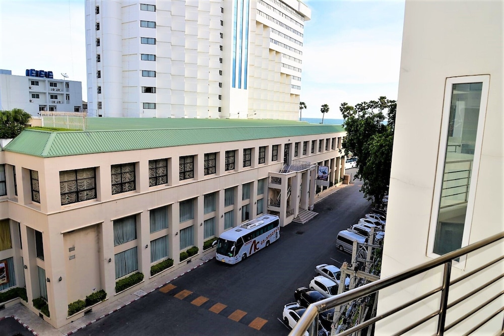 Jomtien Plaza Residence 12/50