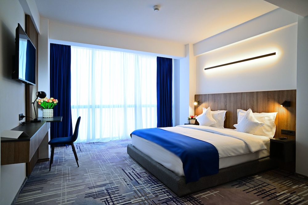 Hotel Expocenter 5/20
